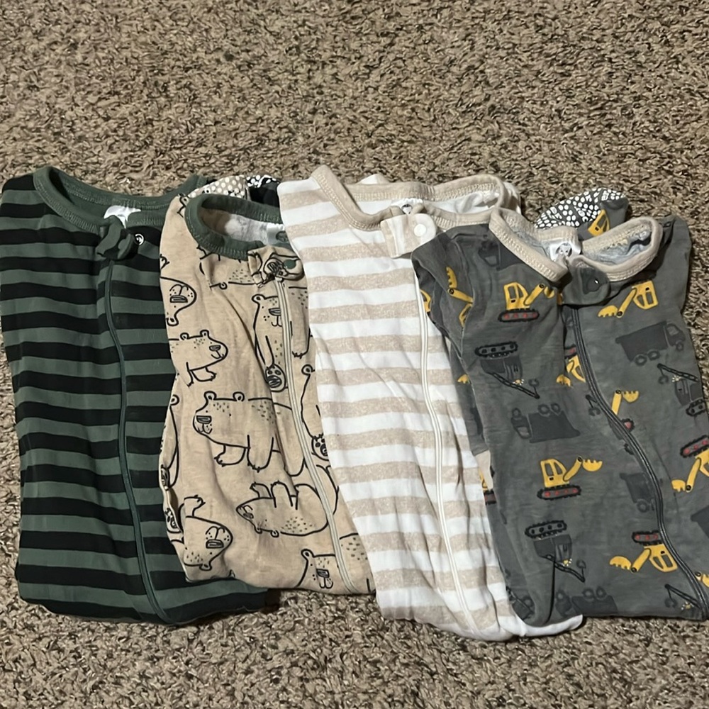 Gerber Zipper Sleepers Size 12 months